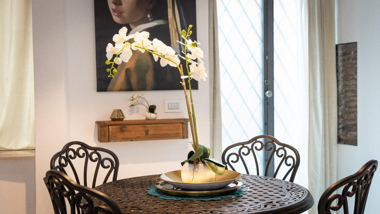 Giulia Apartment-Rental In Rome — Photos 1